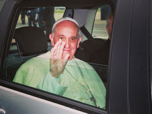 Papa Francesco poco dopo il suo arrivo in Brasile